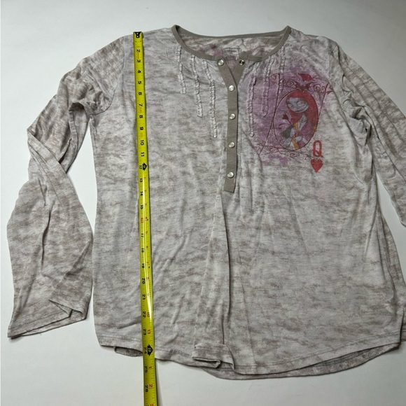 Nightmare Before Christmas Sally Queen of Hearts Graphic Tee Shirt Disney Top - Picture 7 of 14